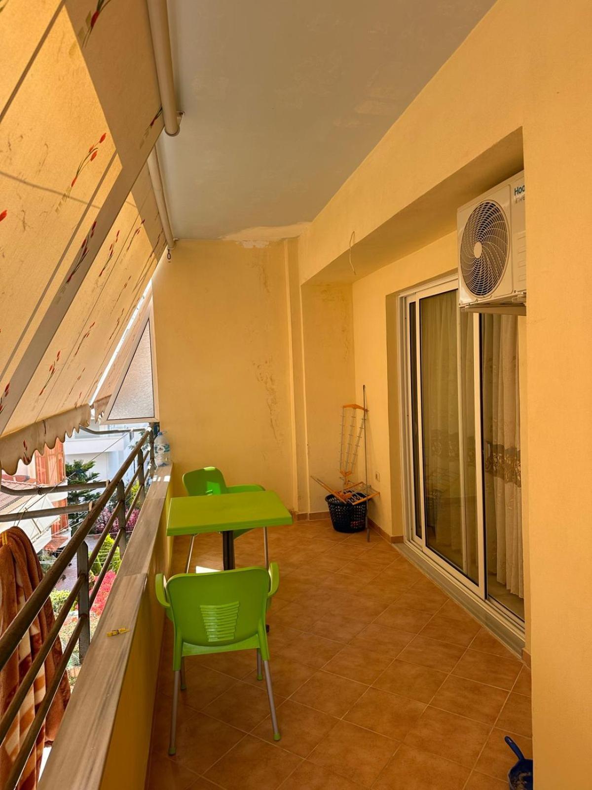 John Apartament *